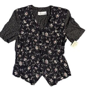 Black floral blouse with short sleeve v-neck blouse